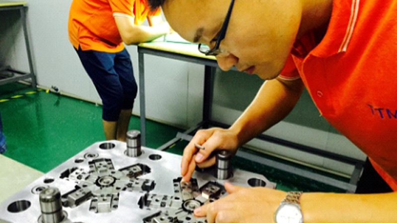 小型铝合金压铸模具：价格背后的考量因素