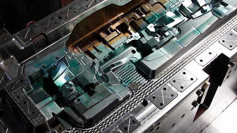 东莞注塑模具标准参数解析：精准制造的关键要素