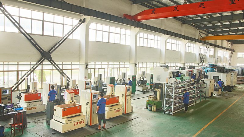 智能家电外壳模具加工：从设计到成型的关键步骤**
