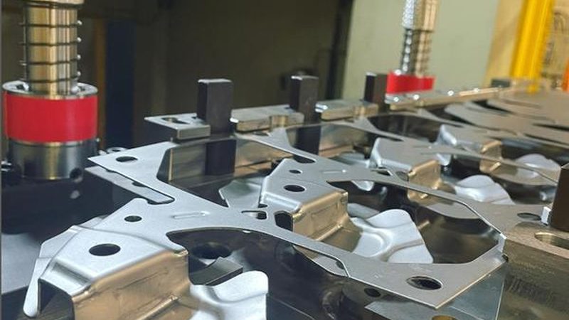 大型家电模具成都加工厂：揭秘模具制造的核心技术**